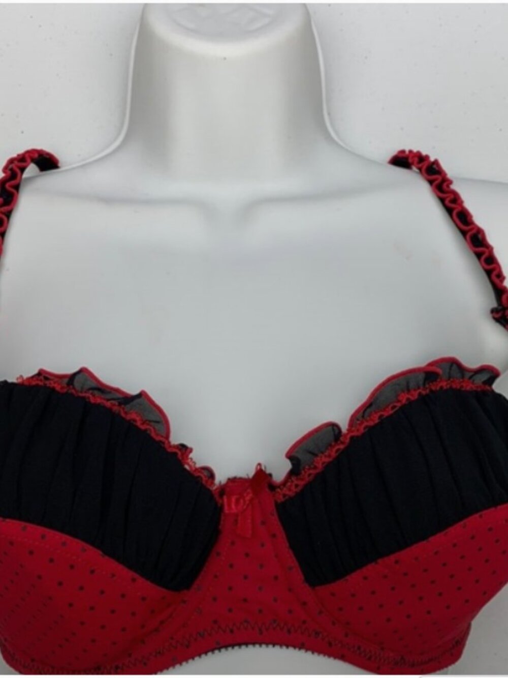 LVR RED/BLK Balconette, 36D *P 1004